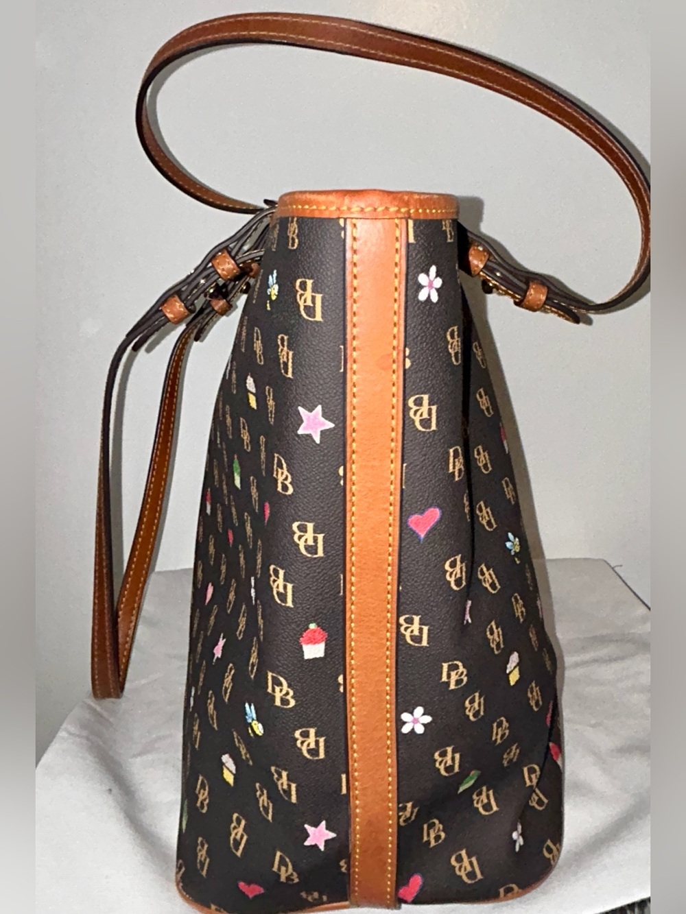 Dooney & Bourke Gretta Novelty Leisure
SHOPPER XL .  Limited Edition - Picture 3 of 9